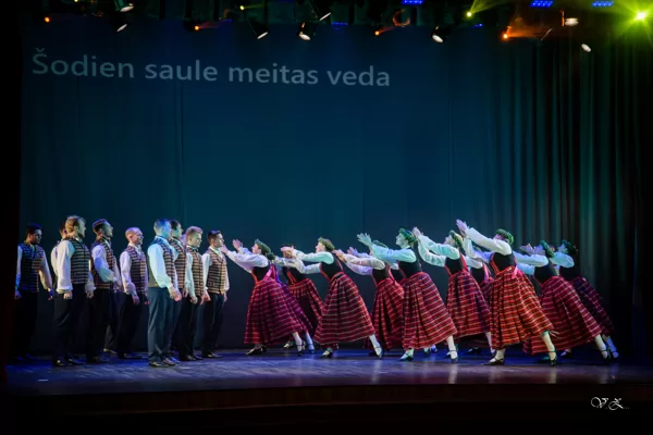 Ielūdz Radi